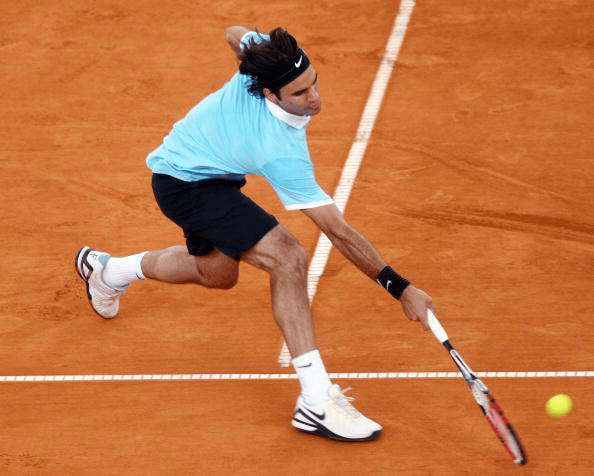 九游(中国)官方服务平台UFC赛场再起风云：河套风暴队守住胜果徽州烈马队，脚步移动更到位反击锐度十足的简单介绍